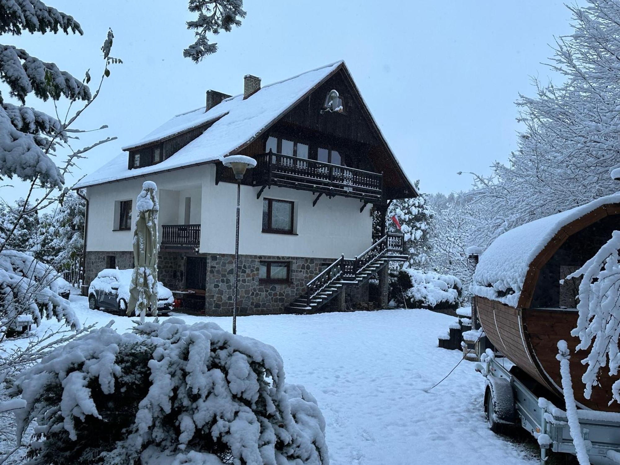 Leśniczówka WIEŻYCA i Domki Szymbark (Pomerania) Exterior foto